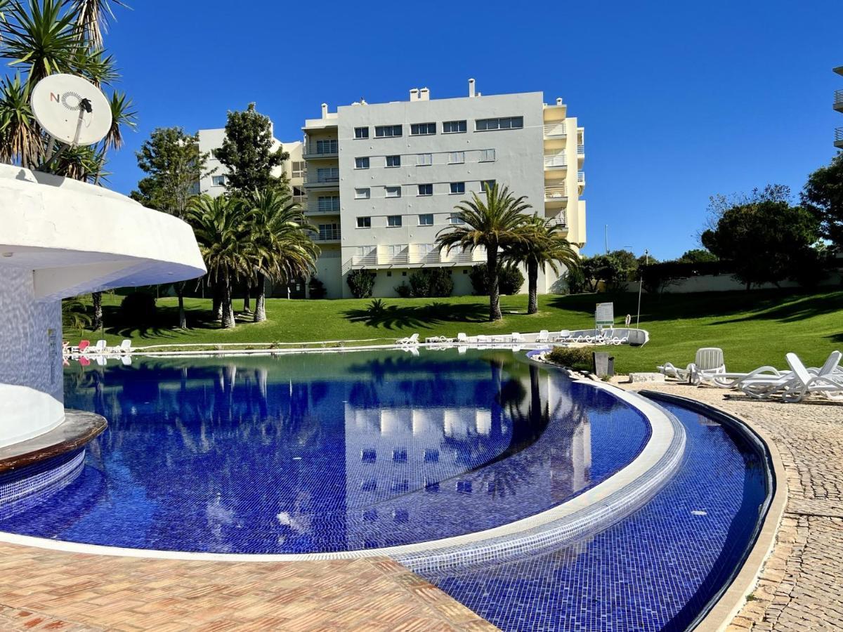Alvor Paradise With Pool By Homing Exterior photo