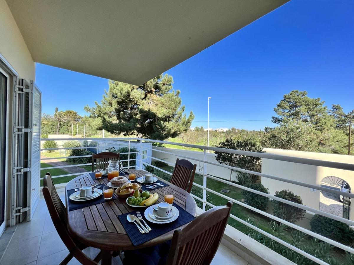 Alvor Paradise With Pool By Homing Exterior photo